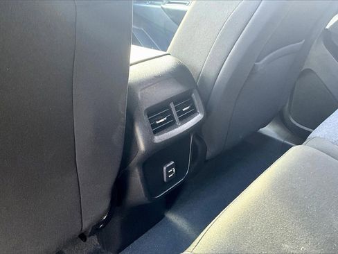 Used 2022 Chevrolet Equinox LT image 10