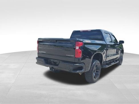 Used 2023 Chevrolet Silverado 1500 Custom Trail Boss AWD/4WD image 4