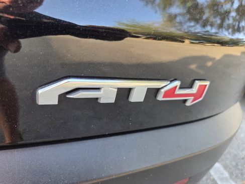 Used 2023 GMC Acadia AT4 w/ Technology Package AWD/4WD image 4