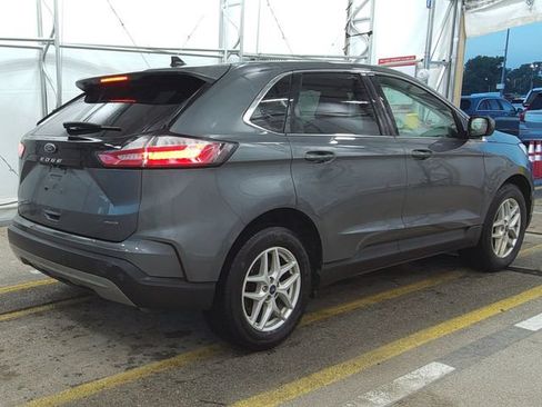 Used 2022 Ford Edge SEL AWD/4WD image 3
