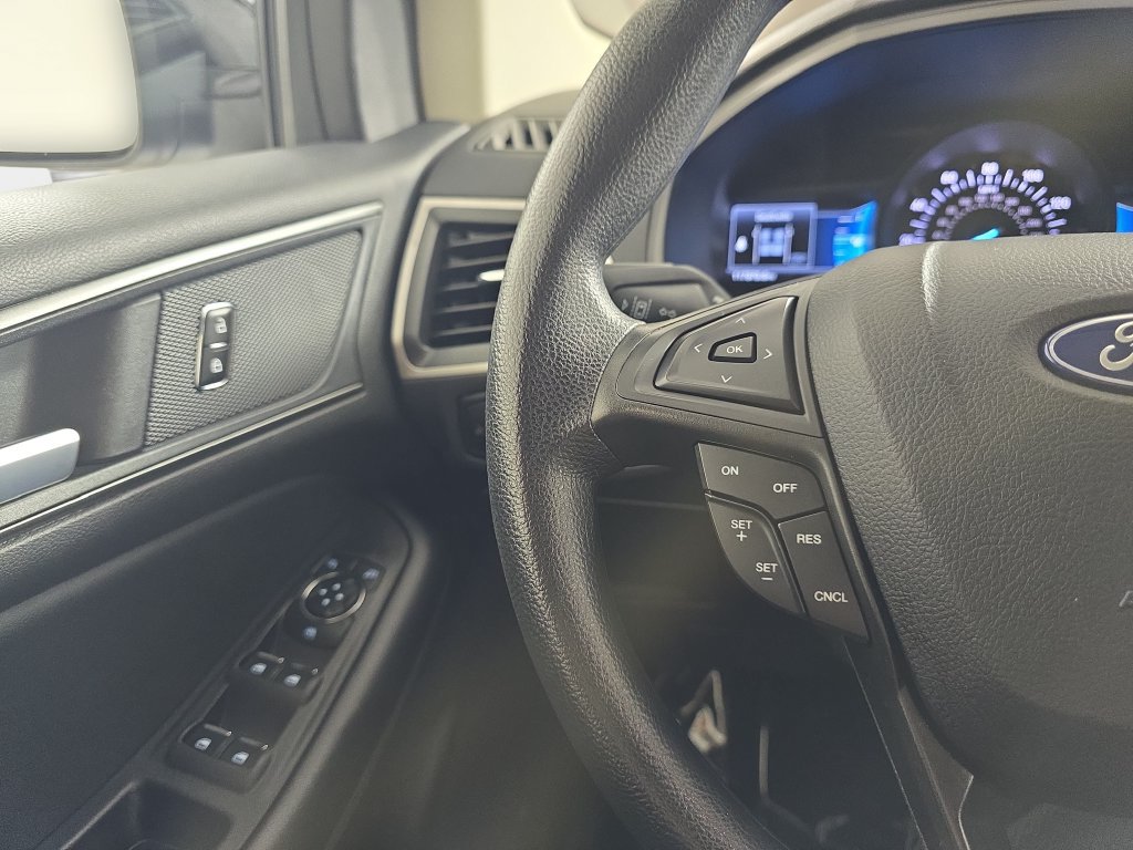 Used 2023 Ford Edge SE w/ Black Appearance Package AWD/4WD image 19