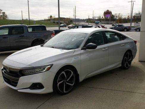 Used 2022 Honda Accord Sport image 5