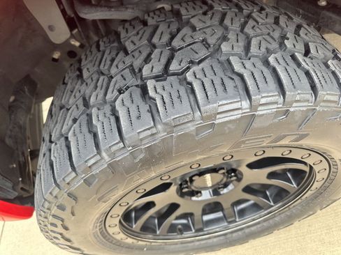 Used 2017 Ford F150 XL w/ Equipment Group 101A Mid image 12