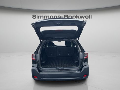 Used 2023 Subaru Outback Premium AWD/4WD image 9