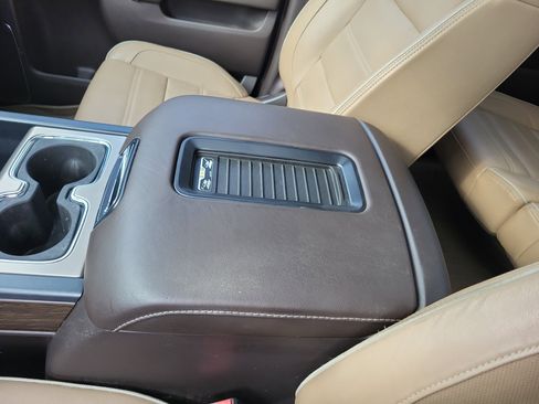 Used 2018 GMC Sierra 2500 Denali w/ Duramax Plus Package image 24