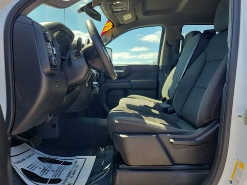 Used 2020 Chevrolet Silverado 1500 Custom w/ Custom Max Trailering Package AWD/4WD image 16