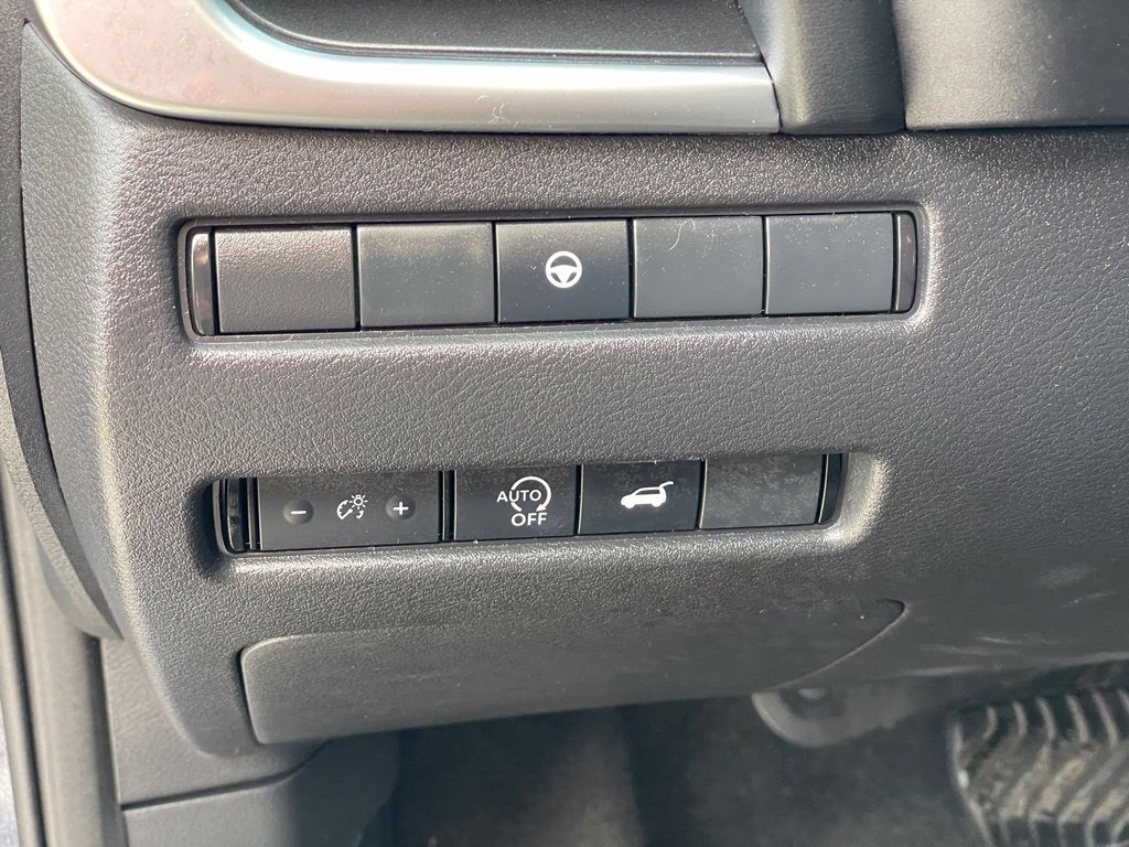 Certified 2024 Nissan Rogue SV AWD/4WD image 13