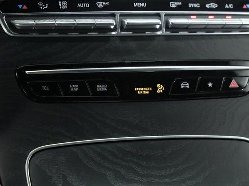 Used 2021 Mercedes-Benz GLC 300 image 20