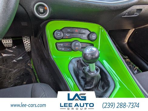 Used 2015 Dodge Challenger R/T w/ Quick Order Package 22B R/T image 23