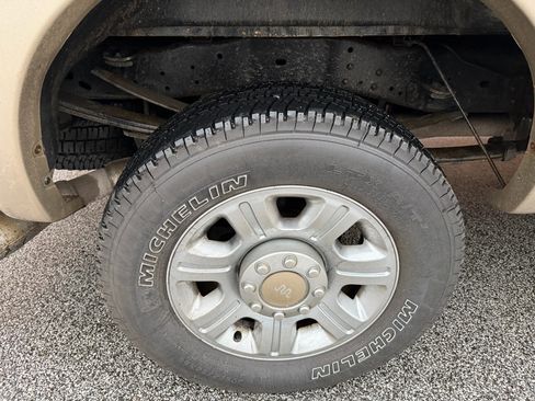 Used 2012 Ford F350 King Ranch w/ King Ranch w/Chrome Pkg image 21