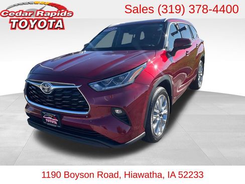 Used 2023 Toyota Highlander Limited AWD/4WD image 1
