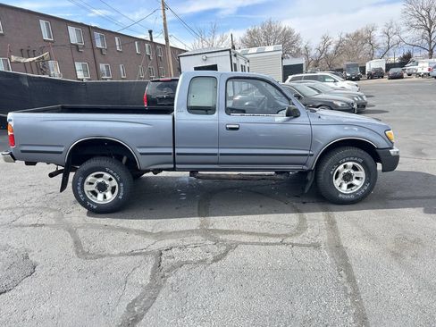 Used 1998 Toyota Tacoma 4x4 Xtracab V6 image 6