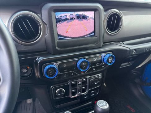 Used 2021 Jeep Wrangler Unlimited Sport AWD/4WD image 18
