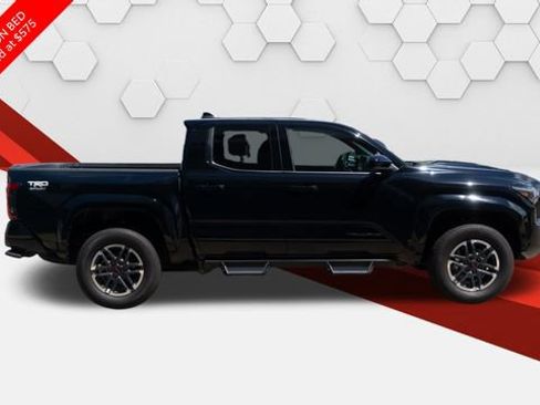 Used 2025 Toyota Tacoma TRD Sport RWD image 6