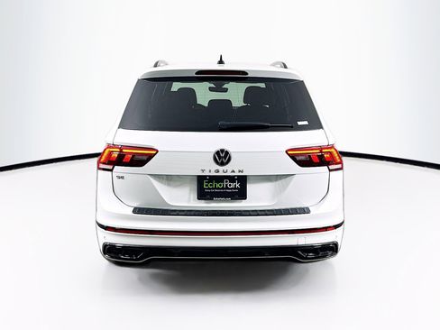 Used 2024 Volkswagen Tiguan SE R-Line image 7