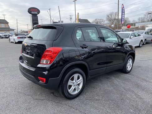 Used 2019 Chevrolet Trax LS image 7
