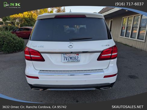 Used 2017 Mercedes-Benz GLS 450 4MATIC image 9