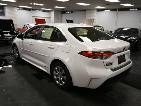 Certified 2024 Toyota Corolla LE image 5