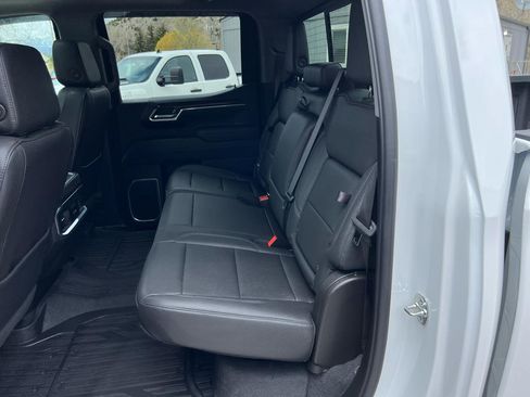 Used 2025 GMC Sierra 1500 Elevation AWD/4WD image 15
