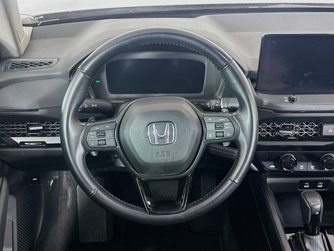 Used 2024 Honda Accord EX-L image 17