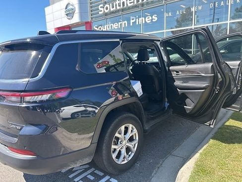 Used 2023 Jeep Grand Cherokee L Limited w/ Luxury Tech Group II AWD/4WD image 4