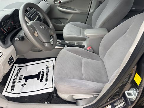 Used 2010 Toyota Corolla image 10
