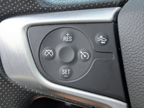 Used 2024 GMC Terrain SLE FWD image 23