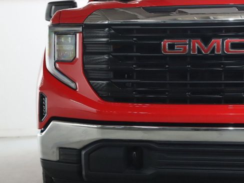 Used 2022 GMC Sierra 1500 Pro w/ Convenience Package image 7