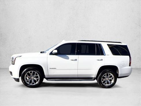 Used 2017 GMC Yukon SLE w/ SLE Value Package image 2