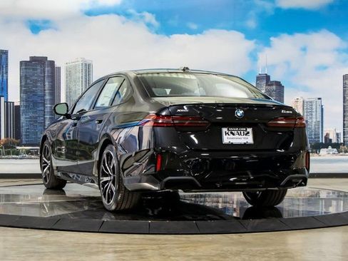 New 2026 BMW 540i xDrive w/ M Sport Package image 9