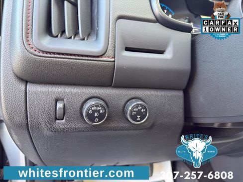 Used 2015 GMC Canyon SLE image 18