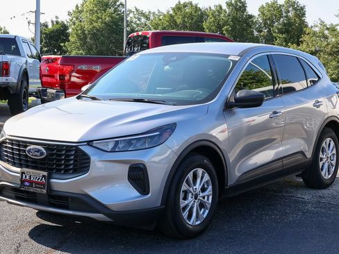 Certified 2023 Ford Escape Active w/ Cold Weather Package FWD image 26