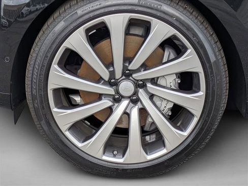 New 2025 Land Rover Range Rover SE image 10