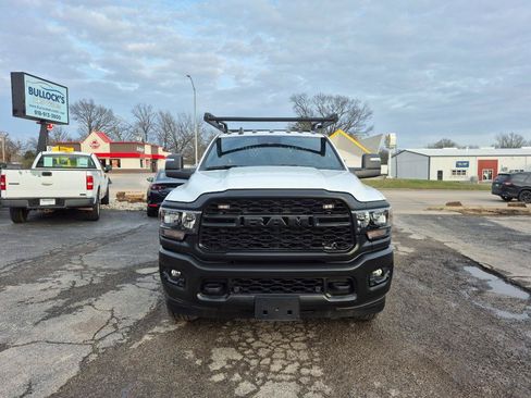 Used 2024 RAM 3500 Tradesman w/ Safety Group AWD/4WD image 10