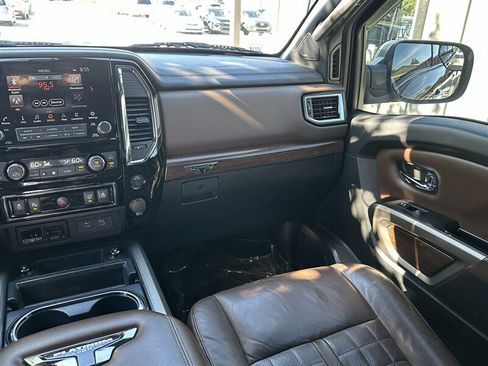 Used 2021 Nissan Titan Platinum Reserve w/ Moonroof Package AWD/4WD image 35