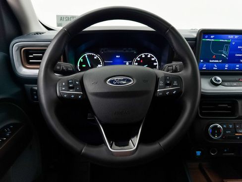 Used 2023 Ford Maverick Lariat w/ Lariat Luxury Package FWD image 3