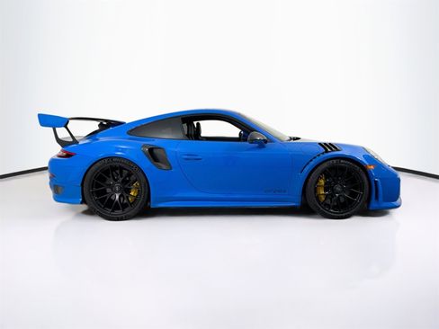 Used 2018 Porsche 911 GT2 RS image 8