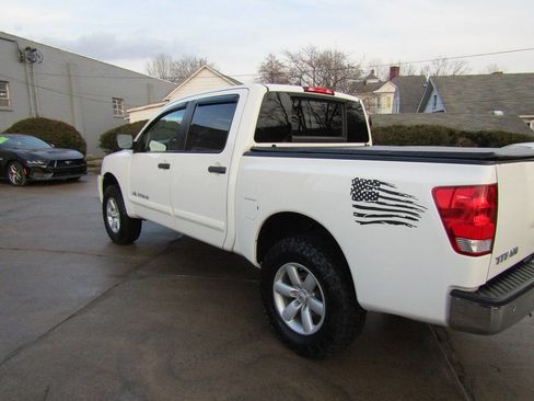 Used 2011 Nissan Titan SV w/ SV Value Truck Pkg image 3