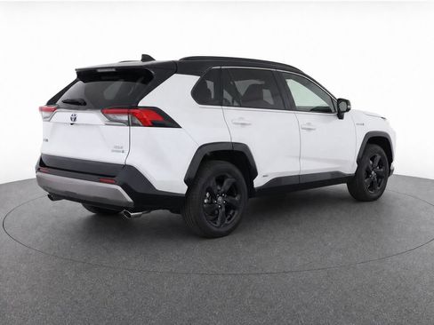 Used 2019 Toyota RAV4 XSE w/ XSE Weather Package AWD/4WD image 6
