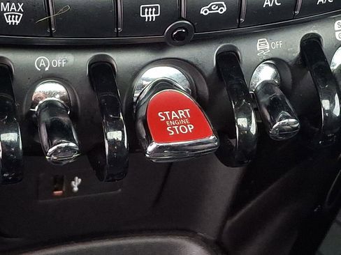 Used 2020 MINI Cooper S image 23