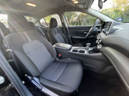 Used 2025 Nissan Sentra SV image 34