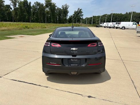 Used 2015 Chevrolet Volt Premium w/ Premium Trim Package FWD image 5