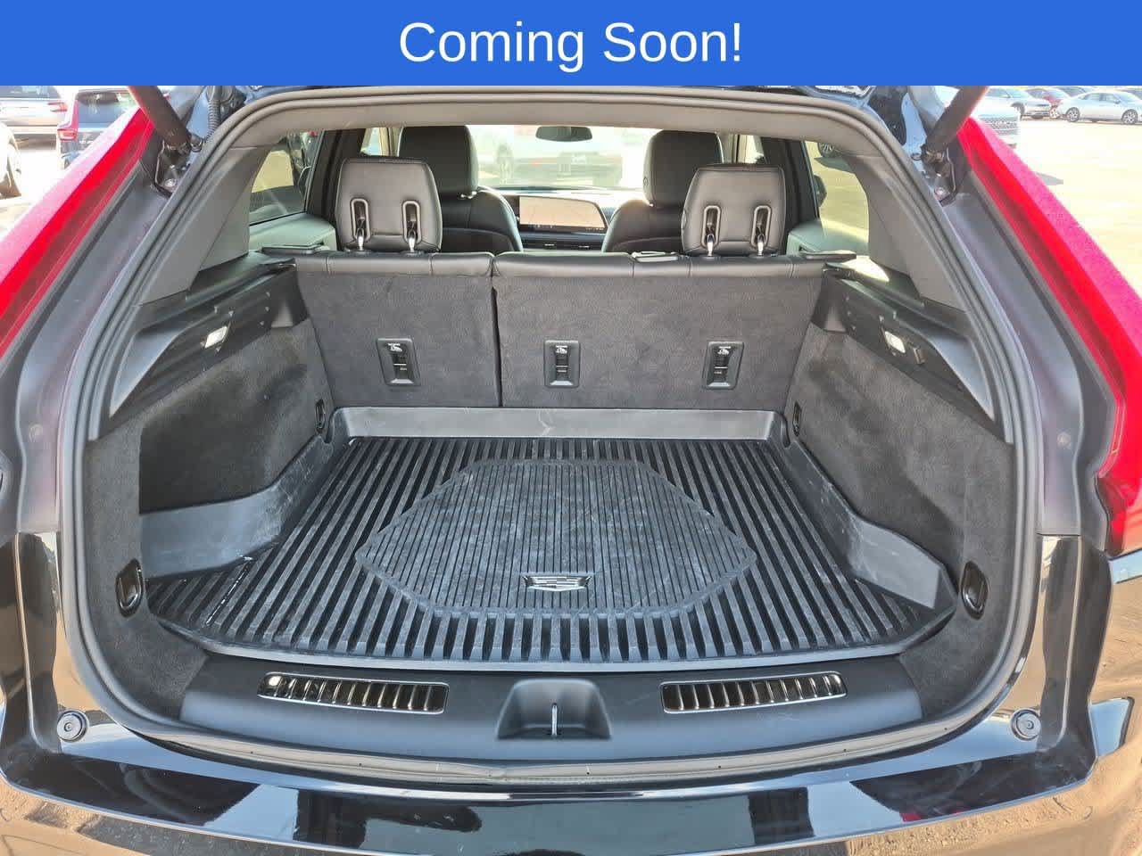 Used 2025 Cadillac XT4 Premium Luxury FWD image 35
