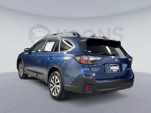 Used 2022 Subaru Outback Premium image 10