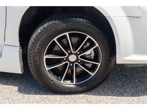 Used 2015 Dodge Grand Caravan R/T w/ Safety Sphere Group FWD image 28