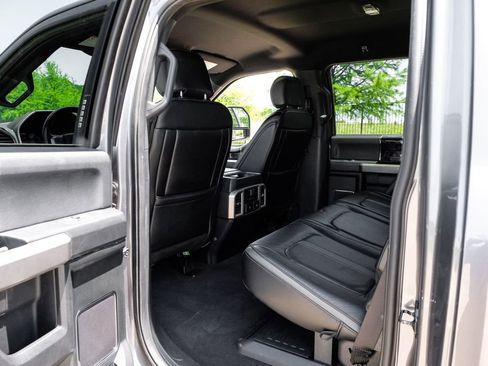 Used 2021 Ford F250 Platinum w/ FX4 Off-Road Package AWD/4WD image 44