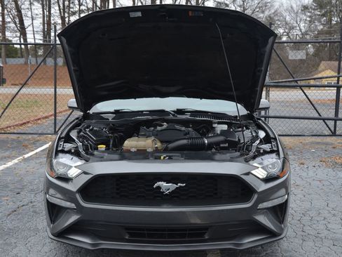 Used 2018 Ford Mustang Coupe image 14