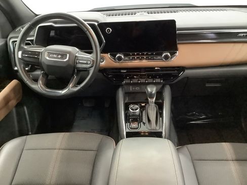 Used 2023 GMC Canyon AT4 image 31