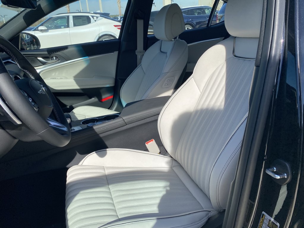 New 2025 Genesis G70 2.5T w/ Sport Prestige Package AWD/4WD image 11