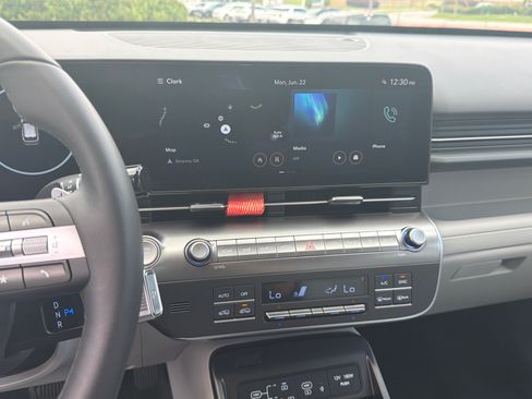 Certified 2025 Hyundai Kona SEL FWD image 28